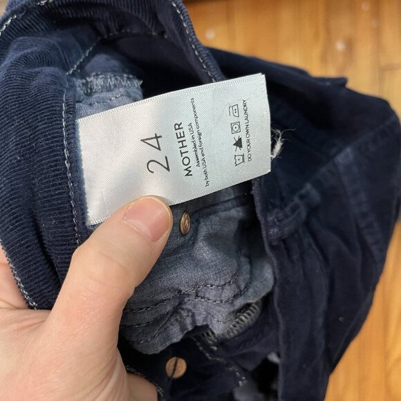 Mother Insider Crop Step Fray Pants in Navy Blue Corduroy Hopscotch Size 24 - Picture 6 of 10